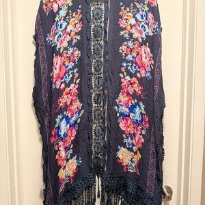 Woven Heart Lace Accent Cardigan